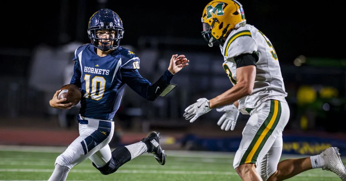 Highland High School football vs Mayfield: Photos