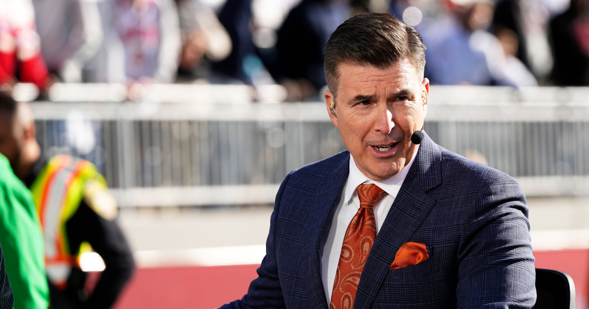 Rece Davis Predicts Winner of No. 9 Oregon-No. 20 Iowa on Saturday