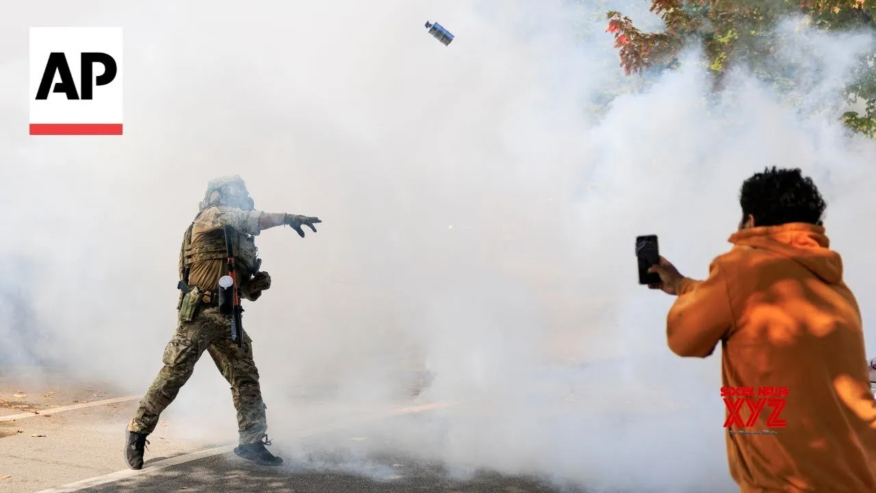 Border Patrol leader backs use of tear gas during Chicago crackdown (Video)