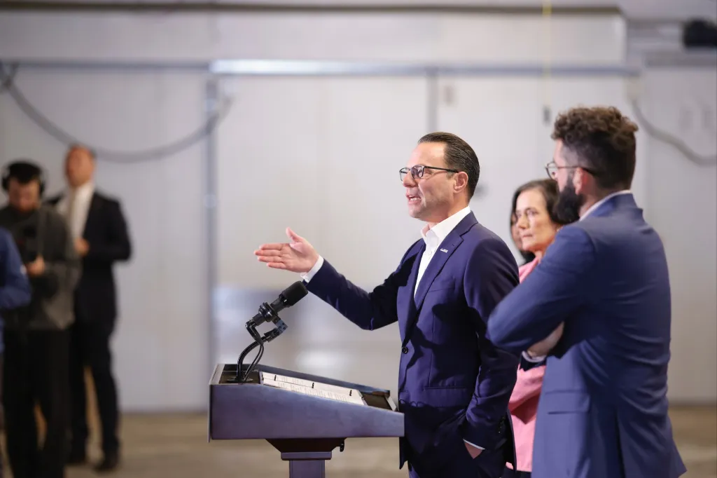 SNAP benefits flowing in Pennsylvania, Shapiro says