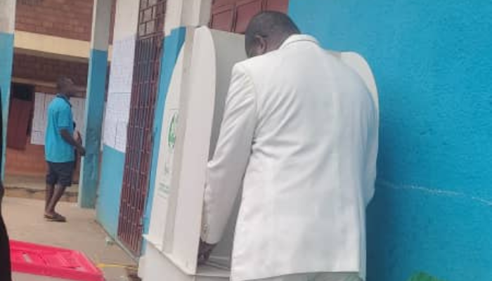 Anambra decides: Nwokolo casts vote, calls for peace, transparency