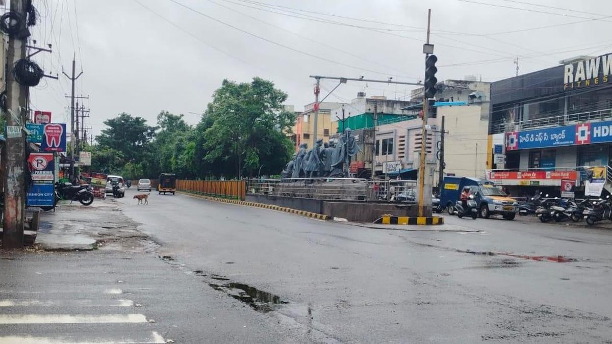 People of Vizianagaram, Srikakulam heave a sigh of relief with little impact of Cyclone Montha