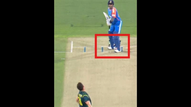 Why Are There Two Blue Lines Drawn Between Wides During IND vs AUS T20I Series 2025? Know All About New Legal Delivery Rule For Which Extra Lines Are Marked
