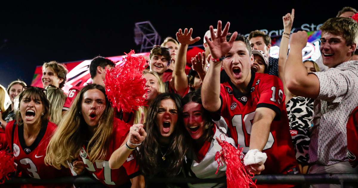 Today’s College Football Games Hit by ESPN-YouTube TV Standoff