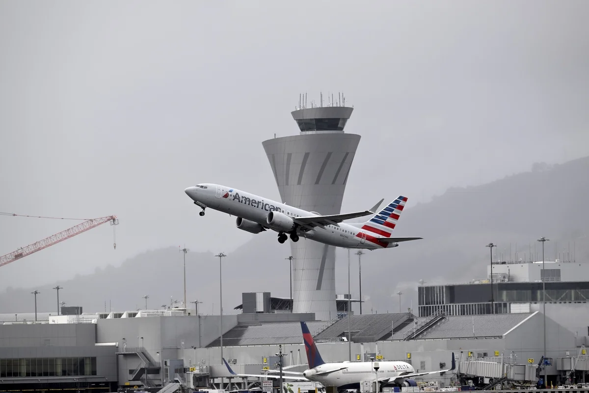 What FAA’s Flight Reduction Plan Means for Safety and Cancellations