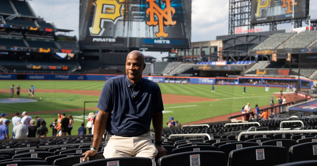 Trump Pardons Darryl Strawberry, Former Mets and Yankees Slugger