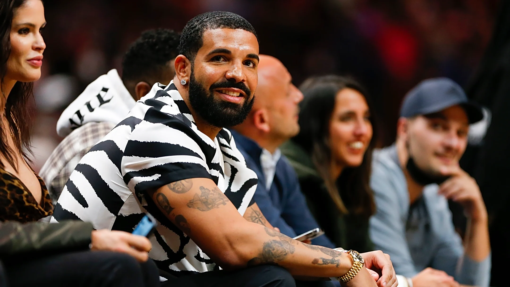 Dodgers' Miguel Rojas explains how rapper Drake hurt Blue Jays in World Series