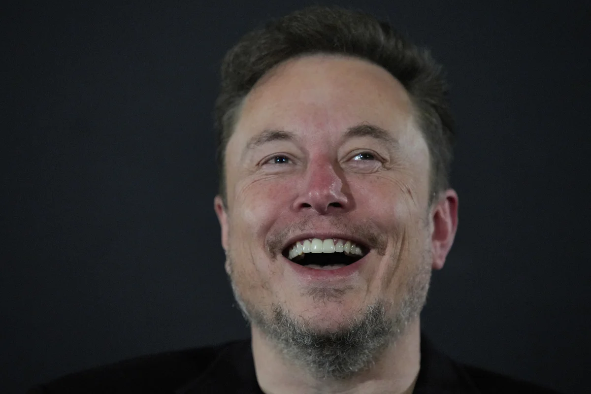 Elon Musk could become the world’s first trillionaire. Here’s what that looks like
