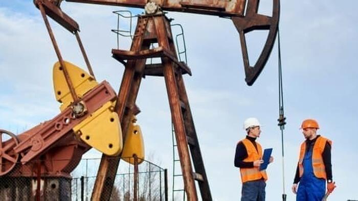 $60 Oil Undercuts Trump's 'Drill, Baby, Drill' Agenda