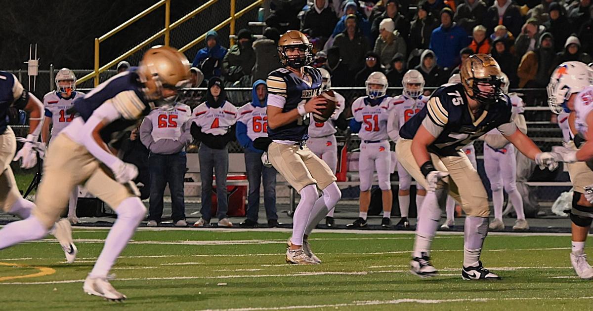 Heelan puts away Sioux Center, advances to state semifinals