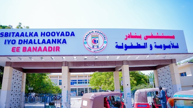 Somali government launches urgent investigation after woman gives birth outside Banadir hospital