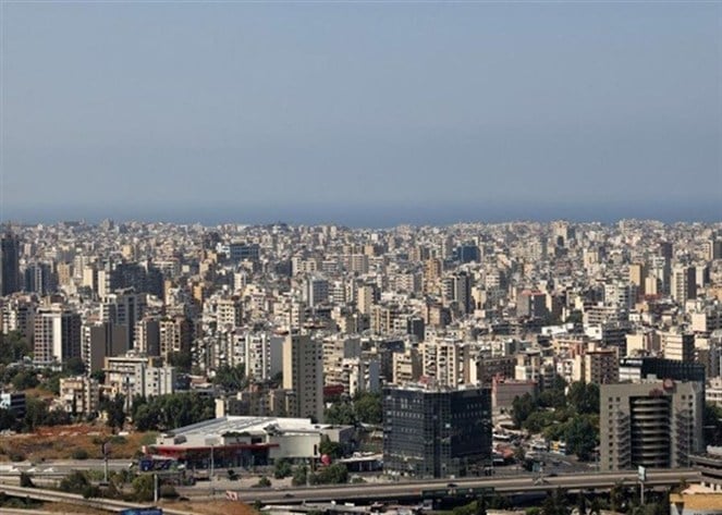 بالفيديو - انهيار جزء من مبنى في الضاحية!