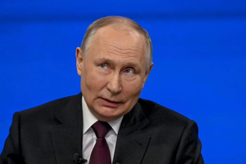 Putin Makes Rare Earth Play: Clean Energy ETFs Under Threat?