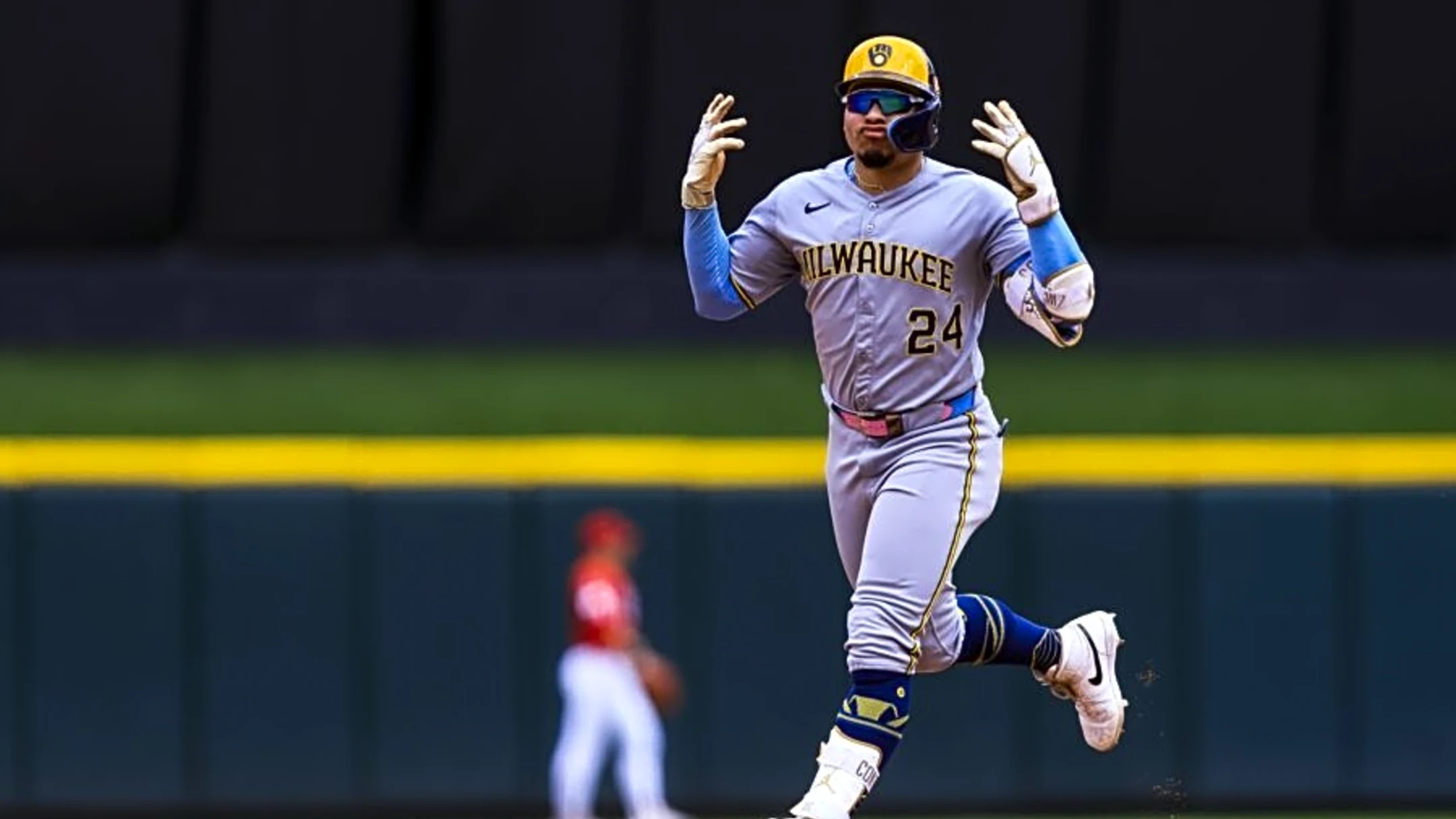 How the Brewers might navigate tricky William Contreras case