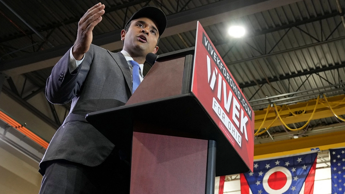 ‘He Is Young, Strong and Smart’: US President Donald Trump Endorses Candidate for Governor of Ohio Vivek Ramaswamy