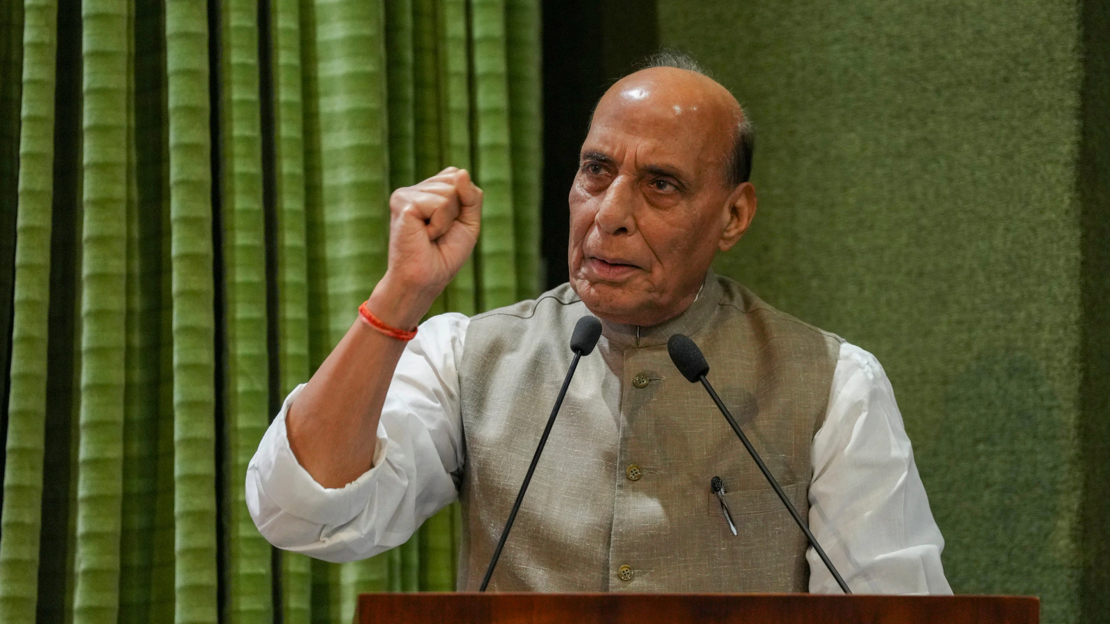 Rajnath Singh Blasts Rahul Gandhi For Dragging Military Into Caste Politics | Exclusive
