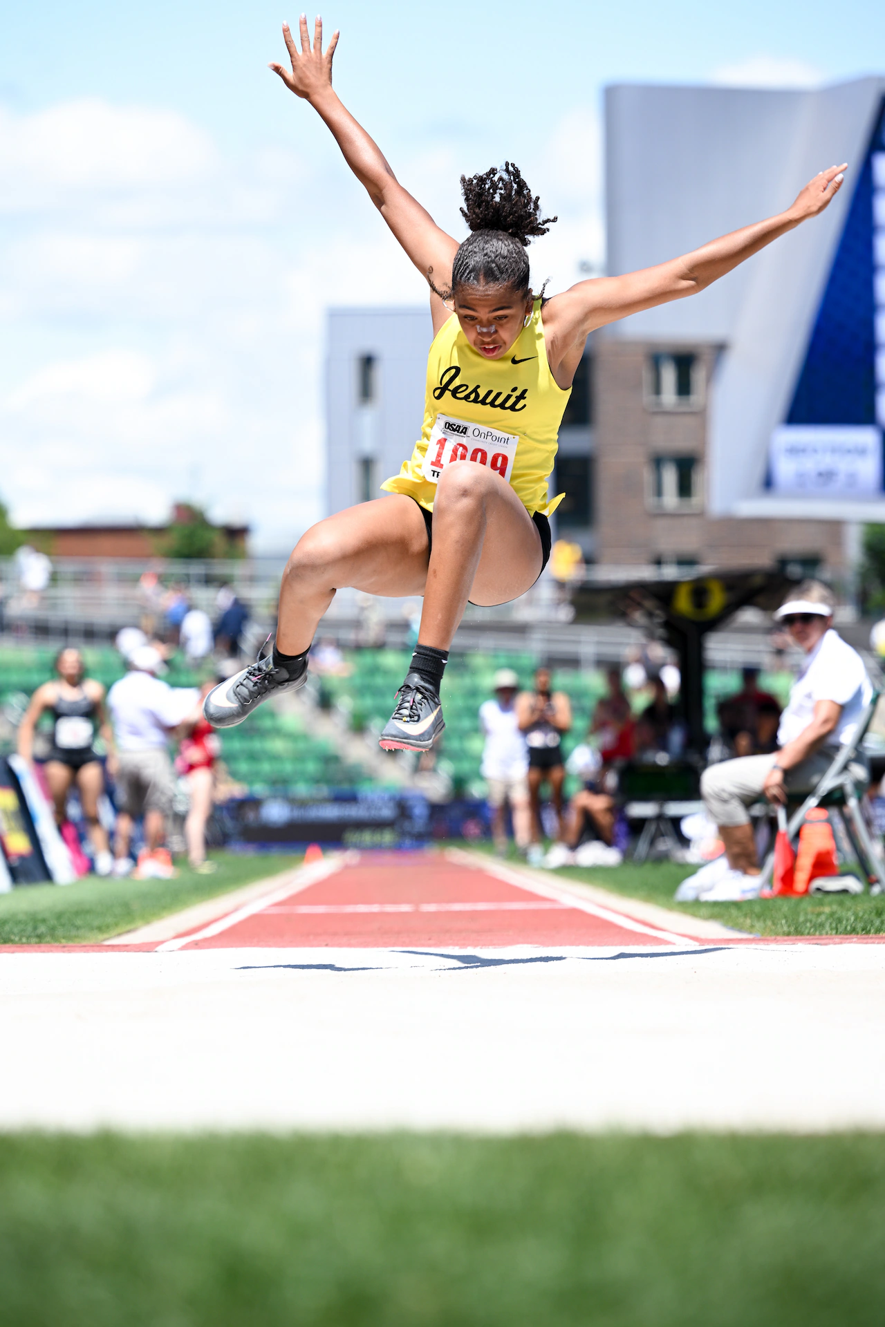 Jesuit standout announces ACC track and field commitment