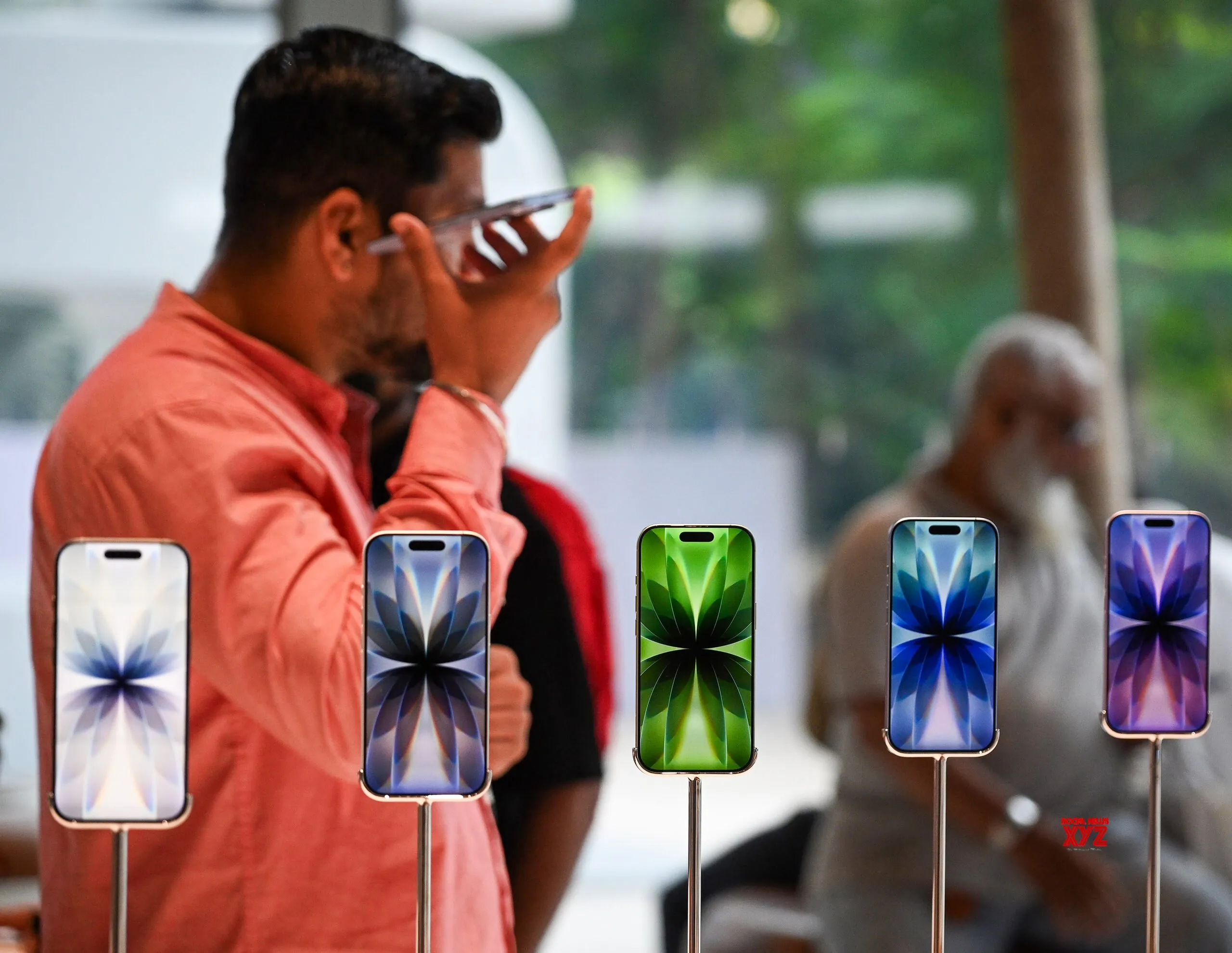 Apple spotlights third-party apps redesigned with Liquid Glass technology