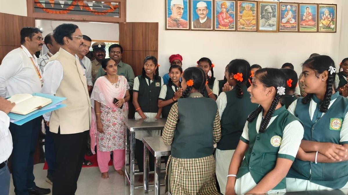 Provide all necessary facilities to hostel students, says human rights commission member