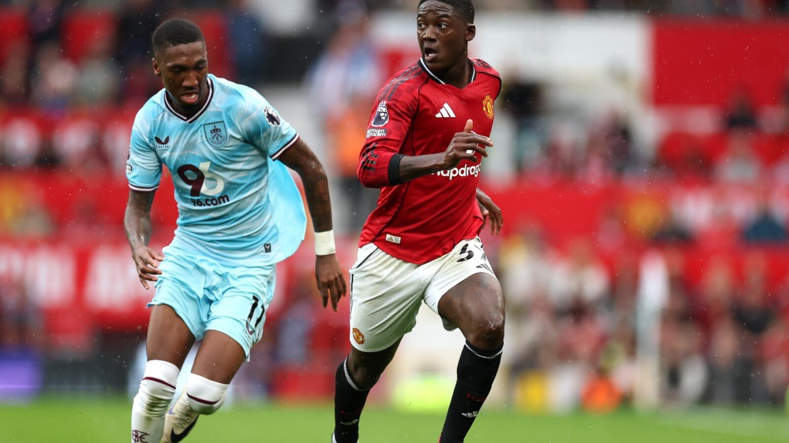 Contact made: League winners establish contact with Man United star for sensational January move