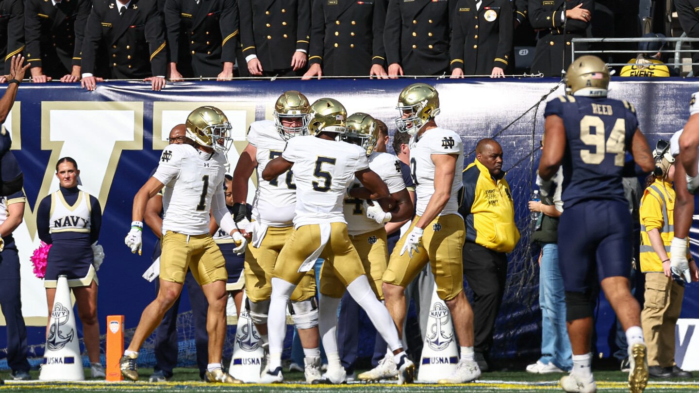 How to watch Navy Midshipmen vs. No. 10 Notre Dame Fighting Irish: TV, live stream, storylines for game