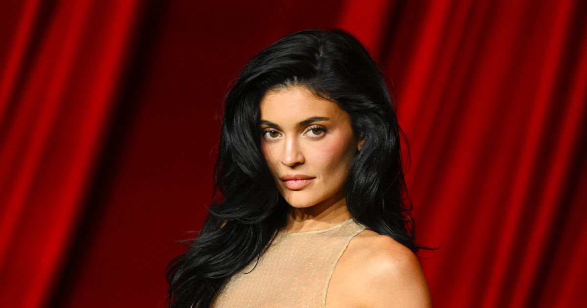 Kylie Jenner Surprises Fans With Adorable New Family Member