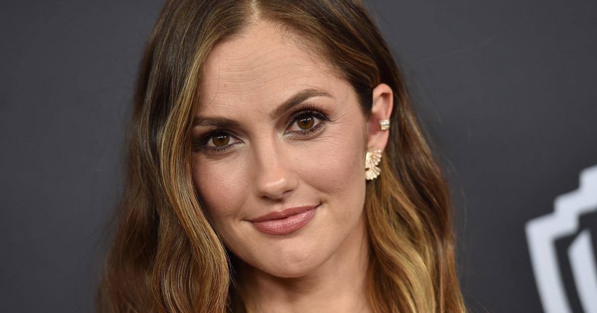 Minka Kelly, 45, Stuns With Lacy Date Night Look