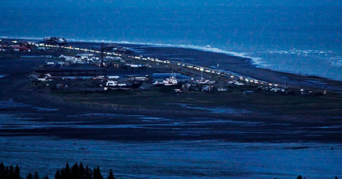 U.S. tsunami warning system, reeling from funding and staffing cuts, is dealt another blow