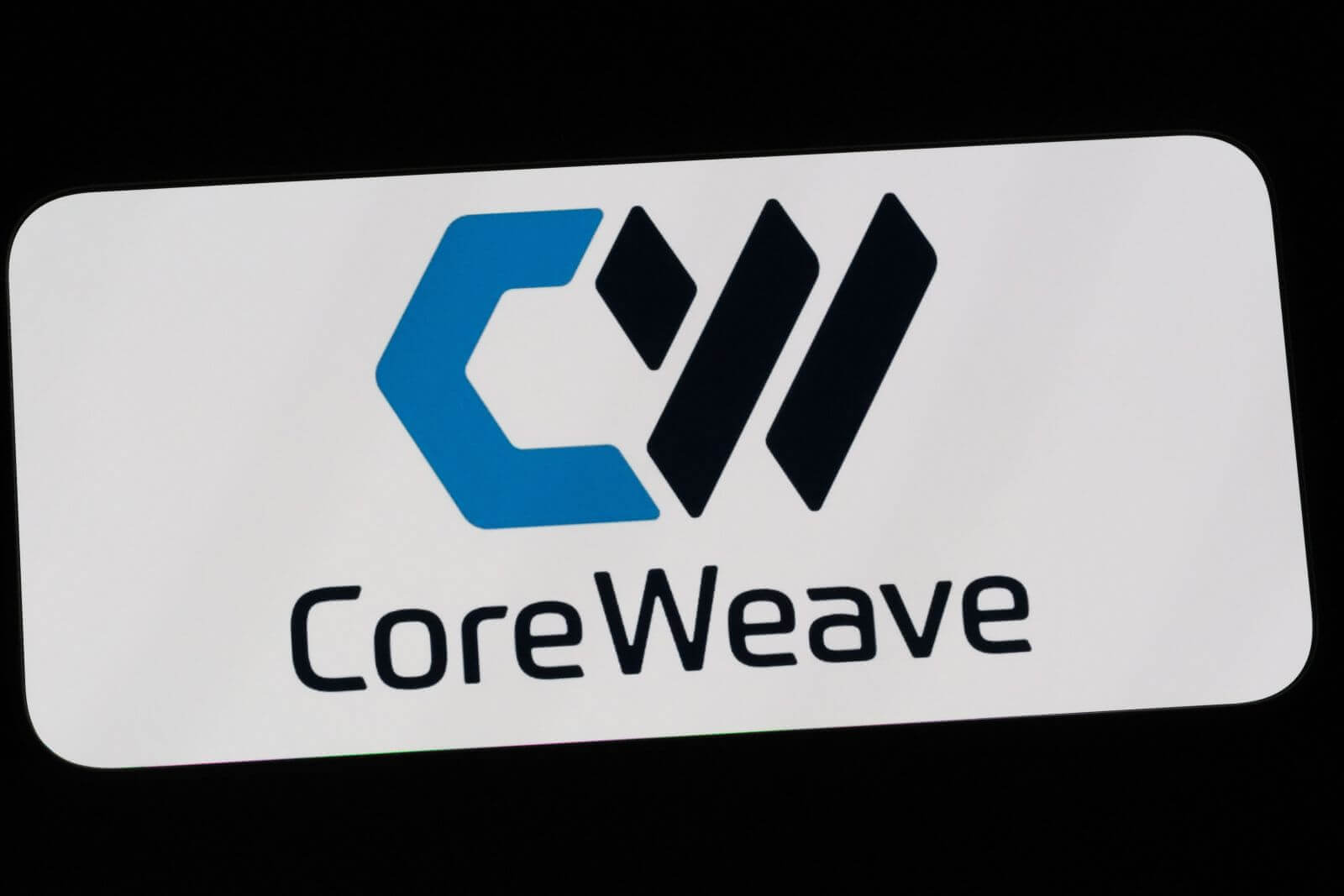 Core Scientific Just Rejected CoreWeave’s Bid. Should You Buy CRWV Stock Here or Stay Far Away?
