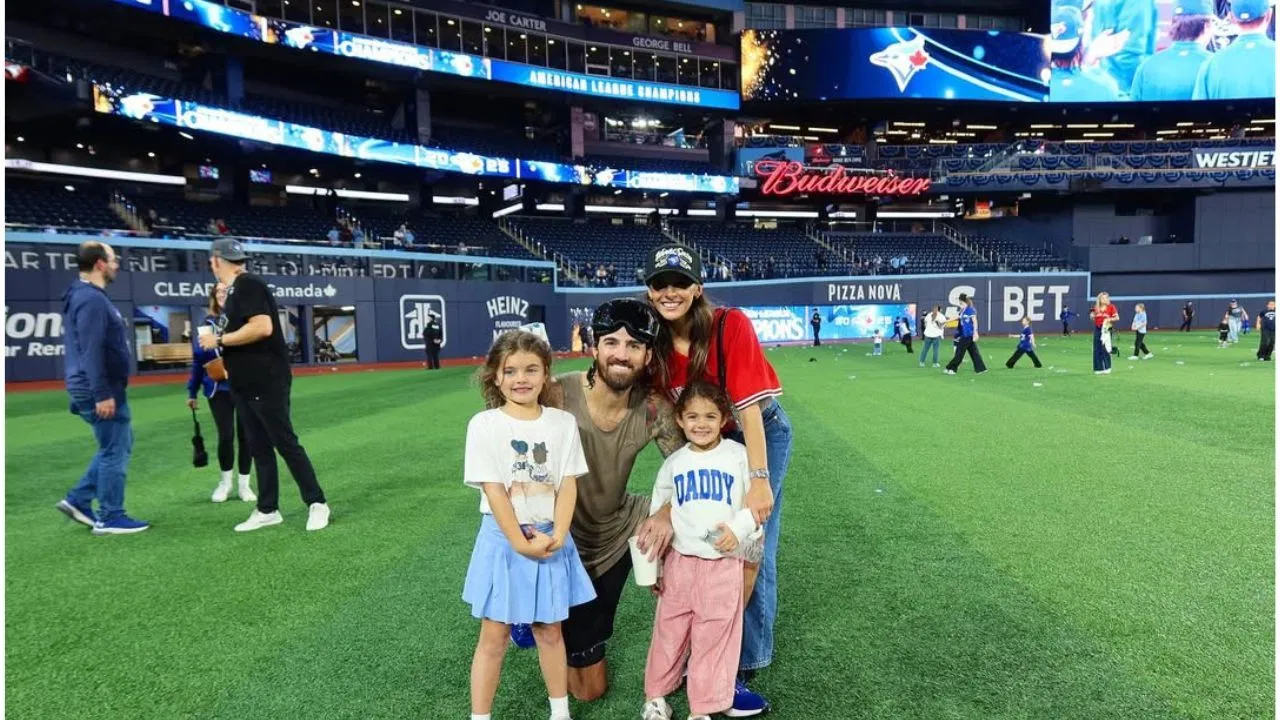 Kevin Gausman’s wife Taylor drops 4-word message as she joins Blue Jays wives in matching ‘Canadian tux' at World Series Game 4