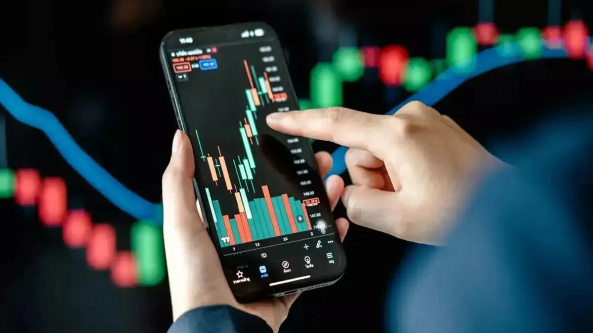 Small Cap Stock : कोलैब प्लेटफॉर्म्स के शेयर ने बनाया नया रिकॉर्ड, 96 दिन से अपर सर्किट जारी