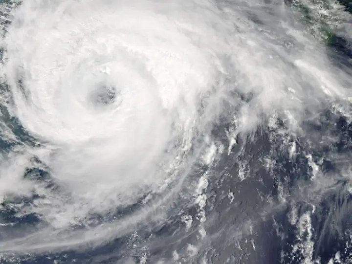 Deadly Typhoon Kalmaegi Hits Philippines, More Than 60 Reported Dead