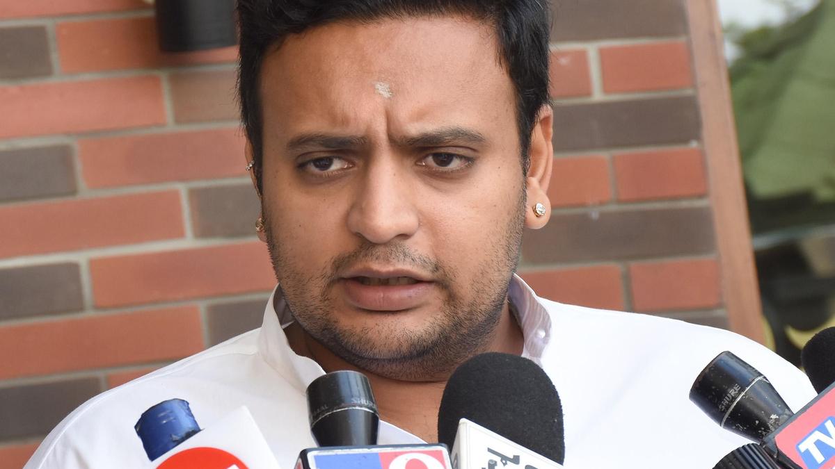 Mysuru MP opposes flyovers on Vinoba Road, J.L.B. Road