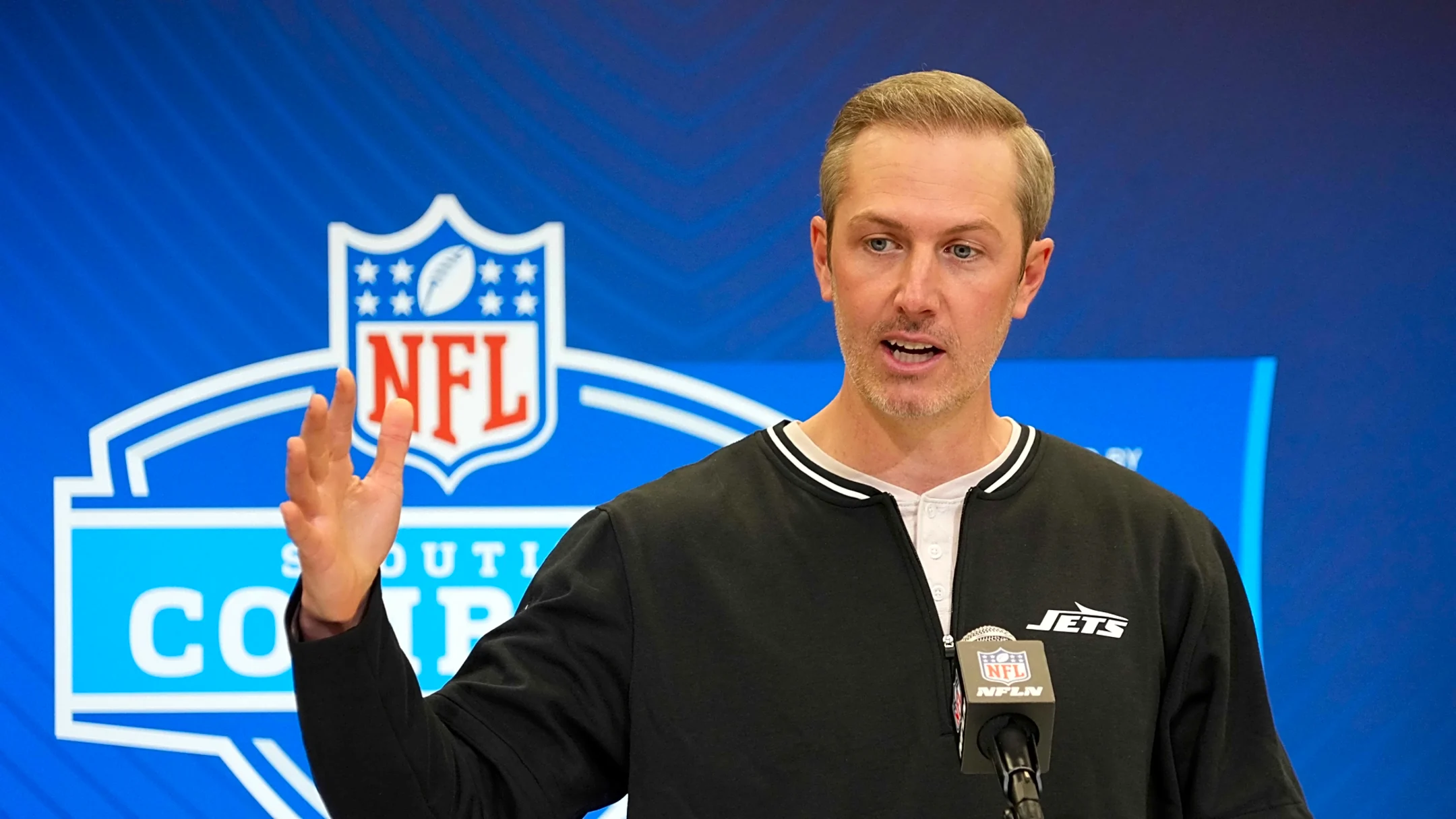 Jets GM Darren Mougey Gets Praised For Fleecing Jerry Jones and Colts Out of Three 1st Round Picks – 'He Cooked'