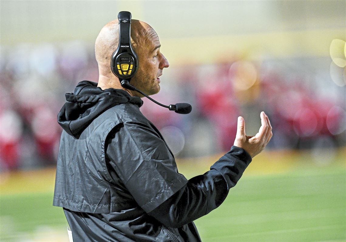 WPIAL Class 6A, 5A, 3A playoff roundup: Moon comes from behind to upset Penn-Trafford