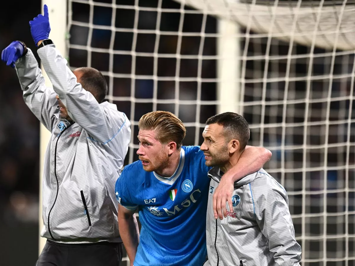 Napoli chief outlines transfer plan as Man Utd star linked after Kevin De Bruyne decision