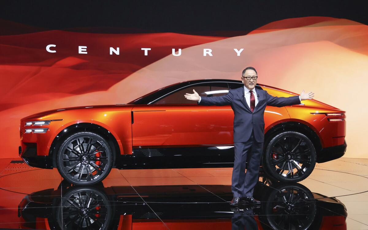 Toyota lifts fiscal 2025 net profit outlook even as U.S. tariffs weigh