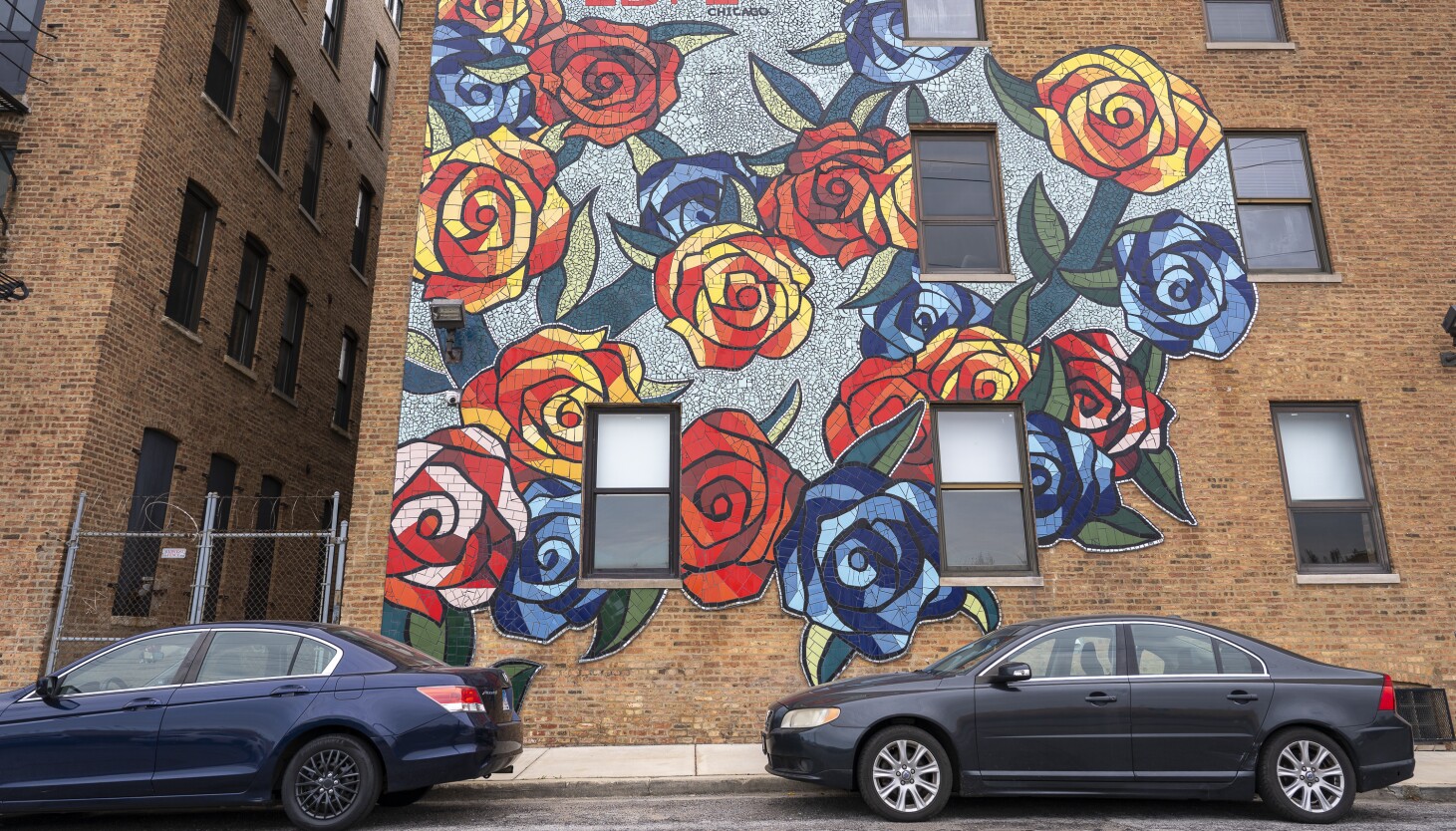 Chicago teens and seniors spent two years creating West Loop mosaic