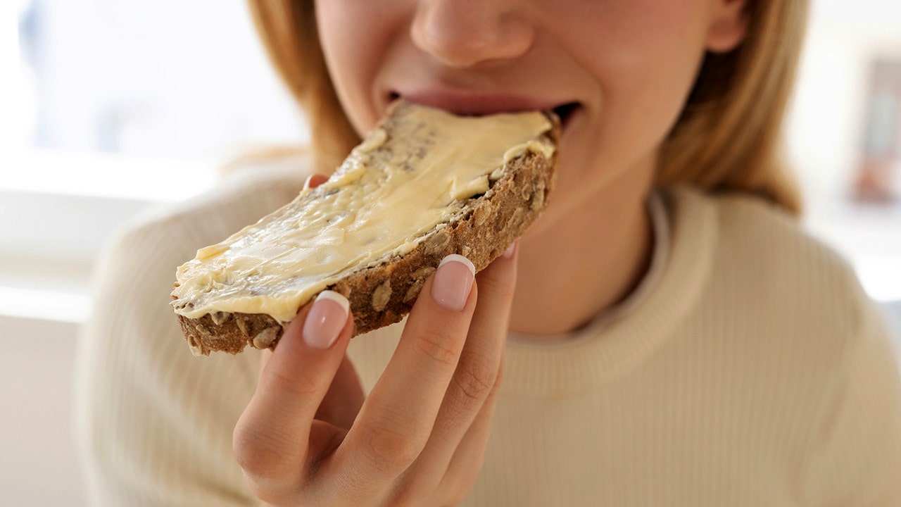 New study says vegetable oils aren't bad for your heart, but not everyone's convinced