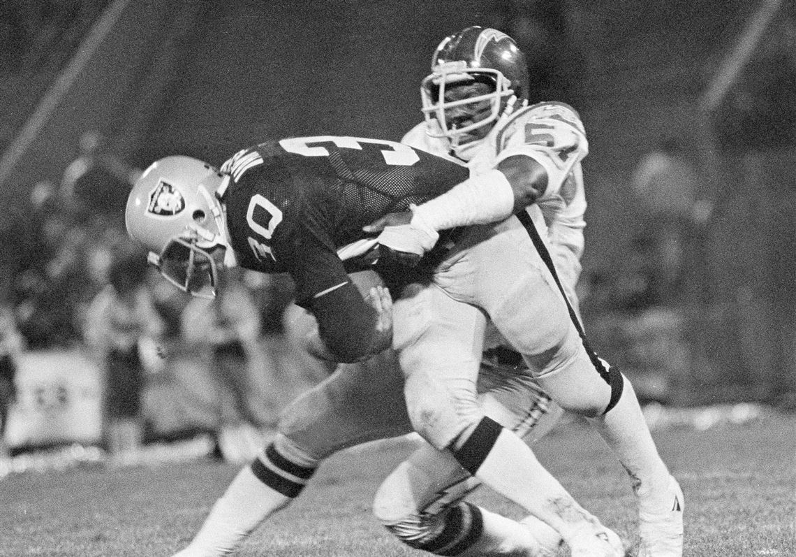 Woodrow Lowe, star linebacker at Alabama who started 11 NFL seasons with the Chargers, dies at 71