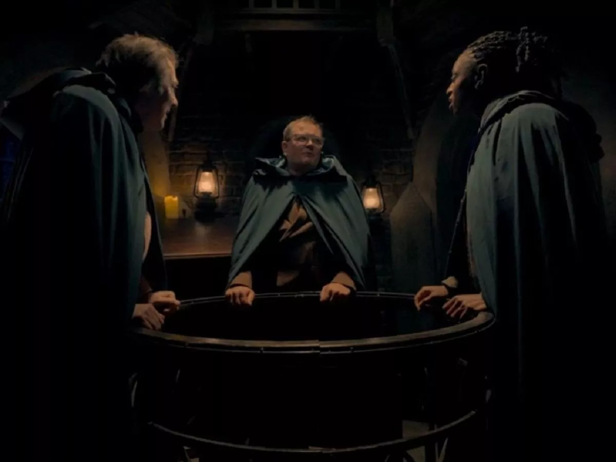 Celebrity Traitors star Jonathan Ross says 'it was horrible' as he reveals Alan Carr moment that didn't air