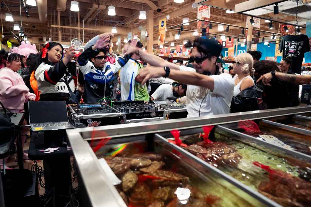 Seafood City in Daly City is the hottest new club