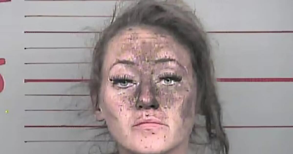 Woman’s Muddy Mugshot Goes Viral After Cops Found Her Inside Wall