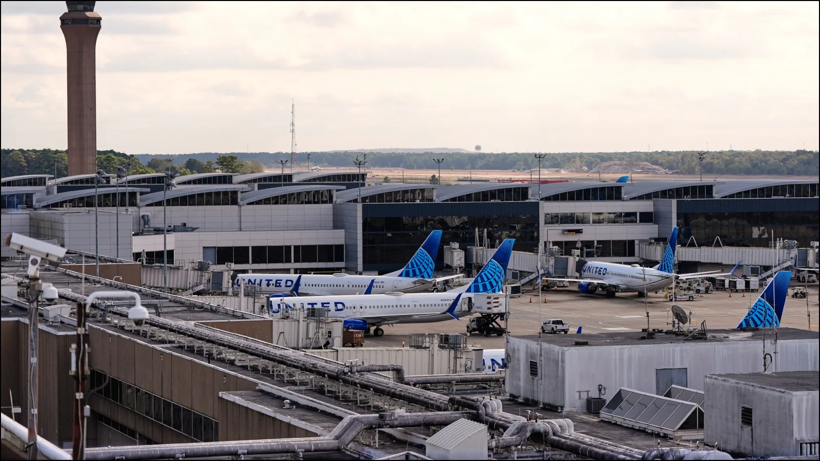 Over 800 Flights Cancelled In US Due To 4% Cut Amid Govt Shutdown | Top Points