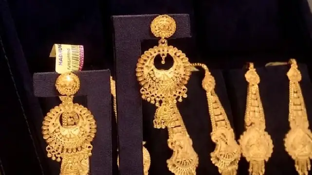 Gold price hikes in India by Rs 760 for 24 carat on Oct 29