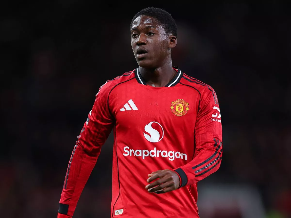 Man United news as Kobbie Mainoo antics spotted and Joshua Zirkzee swap transfer mooted