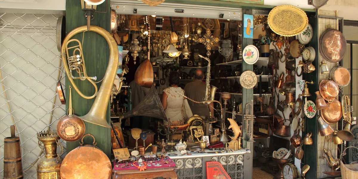 'Collateral damage' from Trump sends antiques trade into 'complete shock'