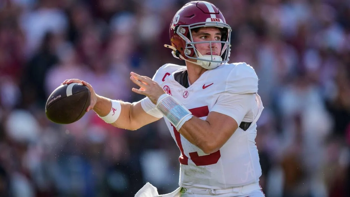 College football picks: Predictions, odds for key top 25 games in Week 11