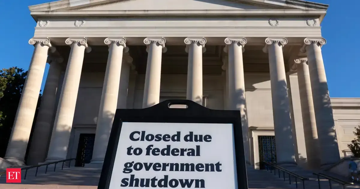 US Senators to work through the weekend on shutdown as Republicans and Democrats are still far apart
