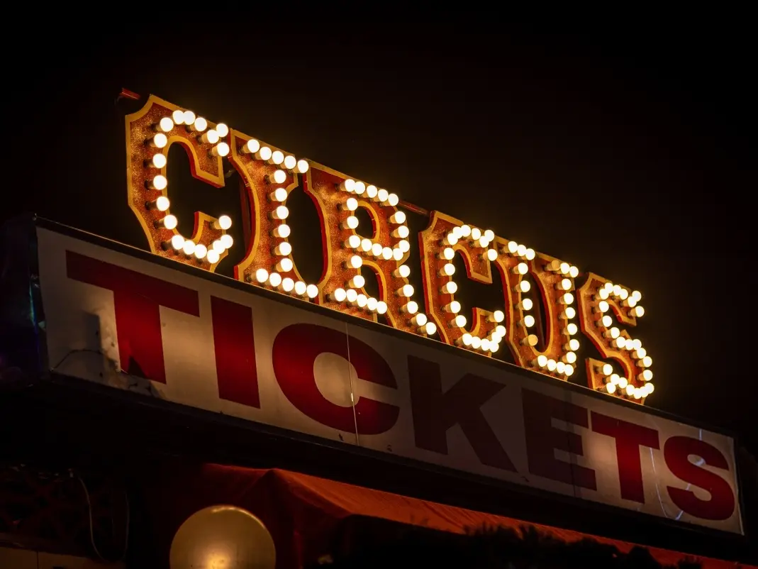 Italian Family Circus Returns To Redwood City For Annual Event